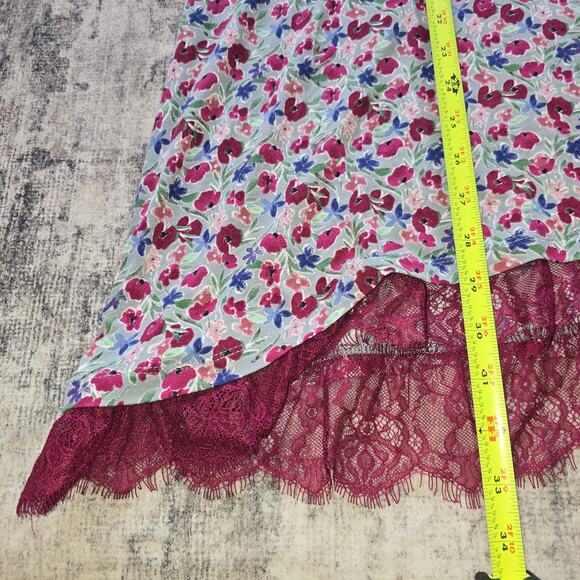 Logo Lori Goldstein Tunic Top Womens 2XL Floral Super Soft Lace Hem Stretch Boho - Picture 7 of 11